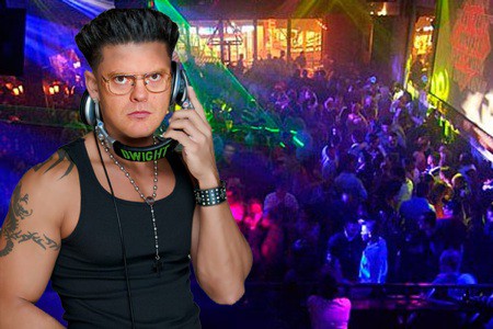 pauly d with his hair down. Spins Into DJ Pauly D